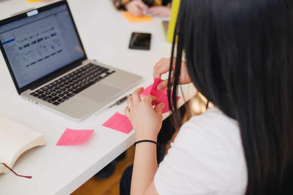 Student Application Assistance for Study Abroad 4 jason goodman Kewm3qZfzOw unsplash