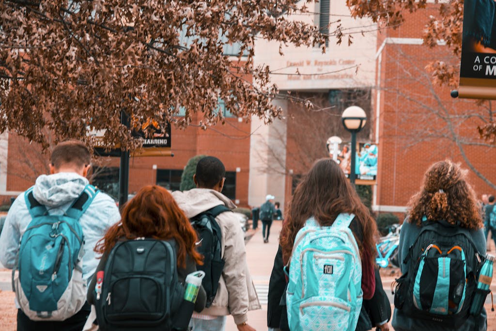 Student Application Assistance for Study Abroad 5 Career Counseling Services for Pakistani Students
